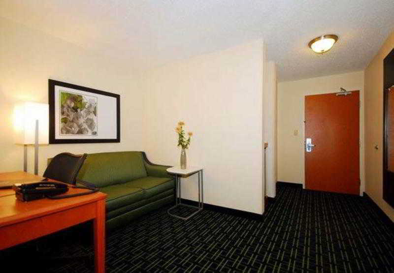 Fairfield Inn & Suites Canton North Canton Værelse billede